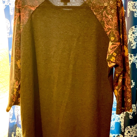 Lularoe 2xl Randi Shirt in Grey - Picture 2 of 4